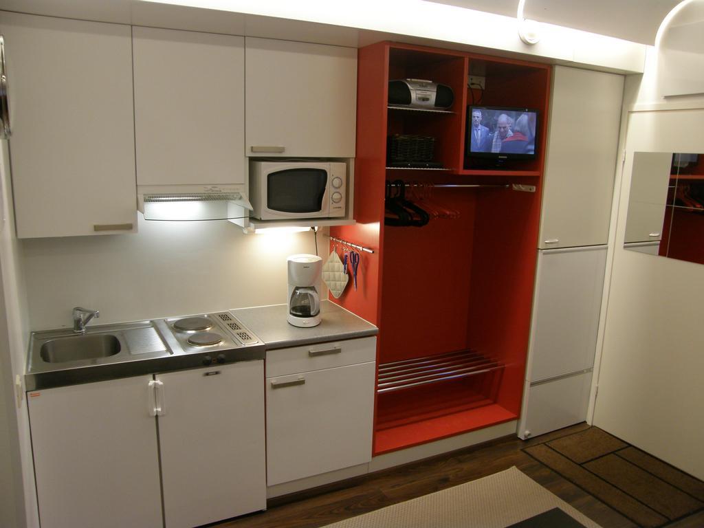 Vuosselin Helmi Apartments 루카 객실 사진